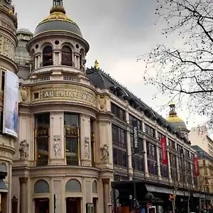 Séjour chez l'habitant Moderne Quartier Saint Lazare, Paris