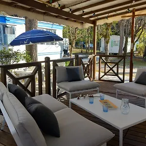 mobilhome-les-volets-bleus.midi-pyreneeshotels.com/